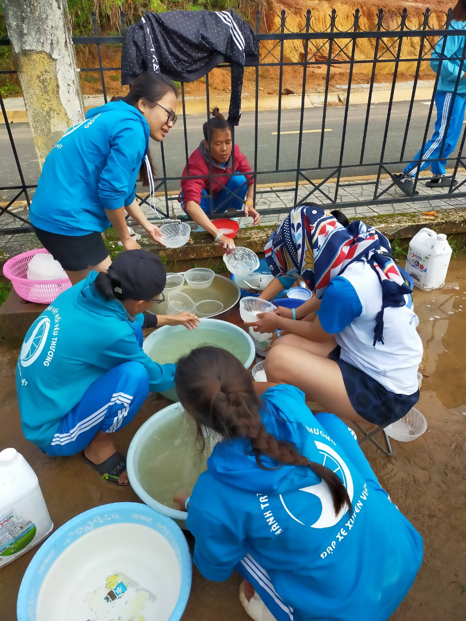 Rửa bát